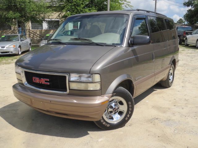 GMC Safari 2000 photo 16