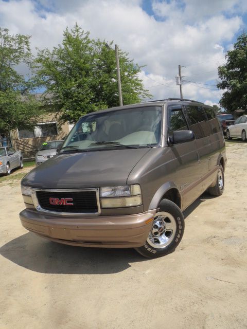 GMC Safari 2000 photo 24