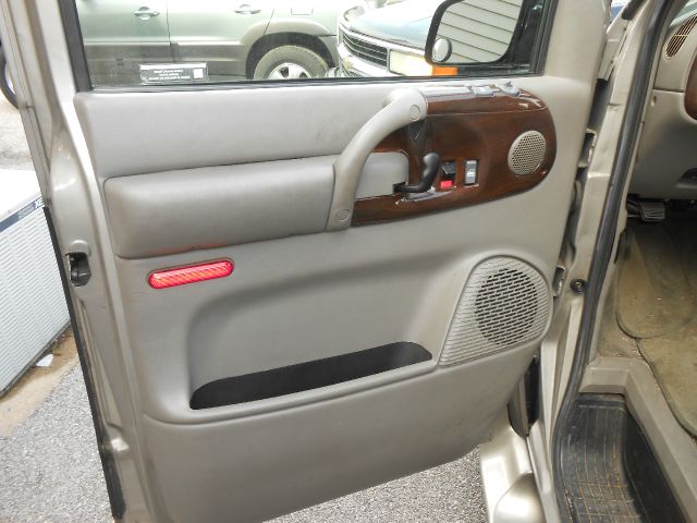 GMC Safari 2002 photo 5