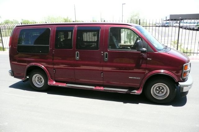 GMC Savana 1996 photo 12