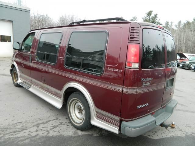 GMC Savana 1997 photo 3