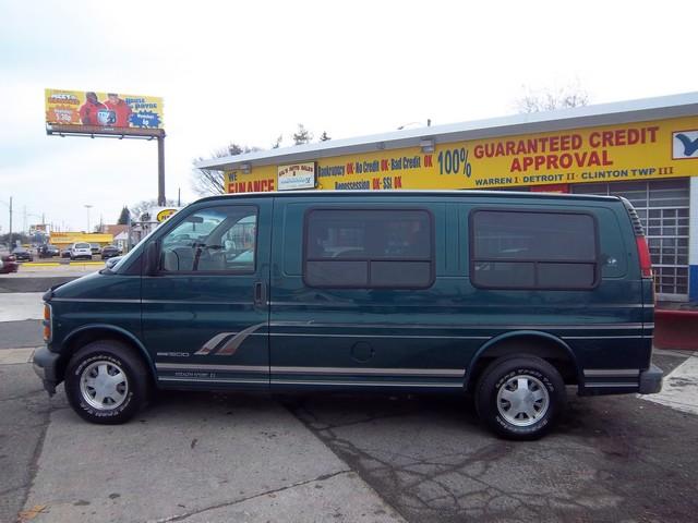 GMC Savana 1997 photo 4