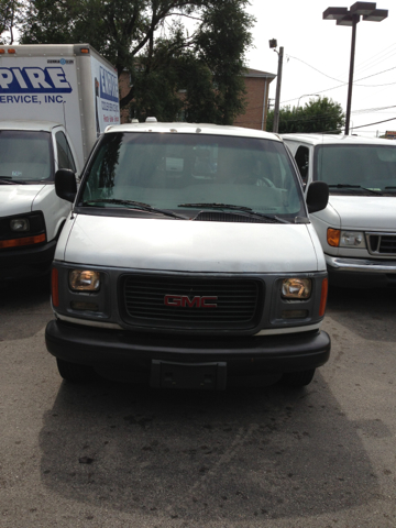 GMC Savana 1998 photo 2