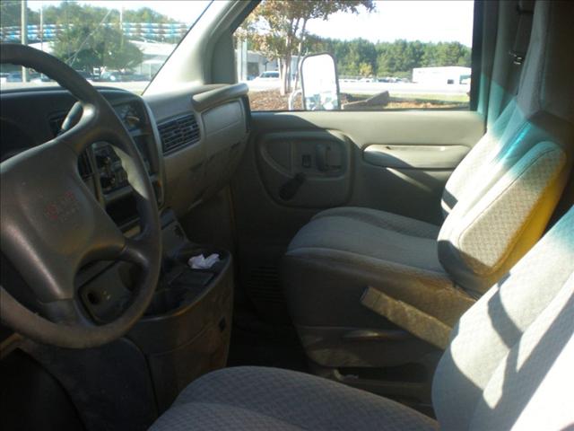 GMC Savana 1999 photo 5