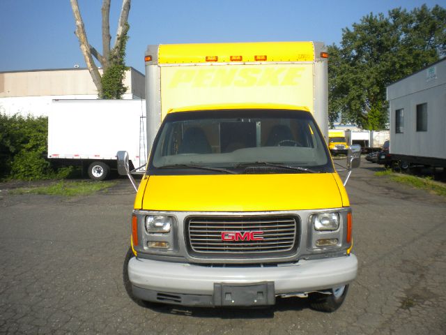 GMC Savana 1999 photo 9