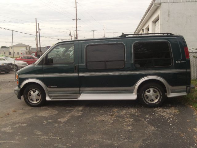 GMC Savana 1999 photo 4