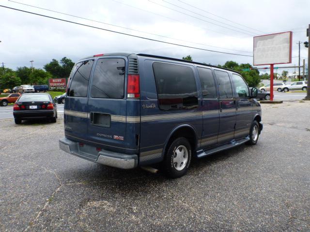 GMC Savana 1999 photo 3