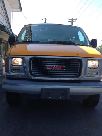 GMC Savana 1999 photo 3