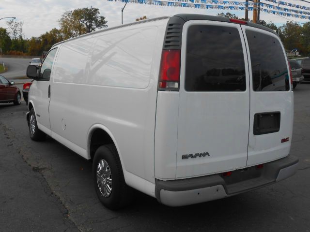 GMC Savana 2000 photo 9