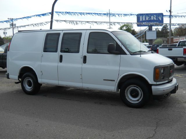 GMC Savana 2001 photo 7