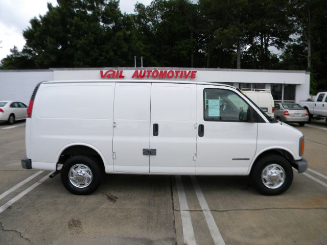 GMC Savana 2001 photo 3