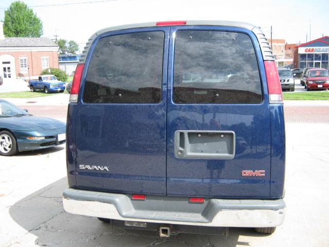 GMC Savana 2002 photo 5