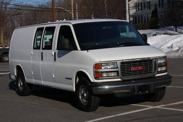 GMC Savana 2002 photo 2