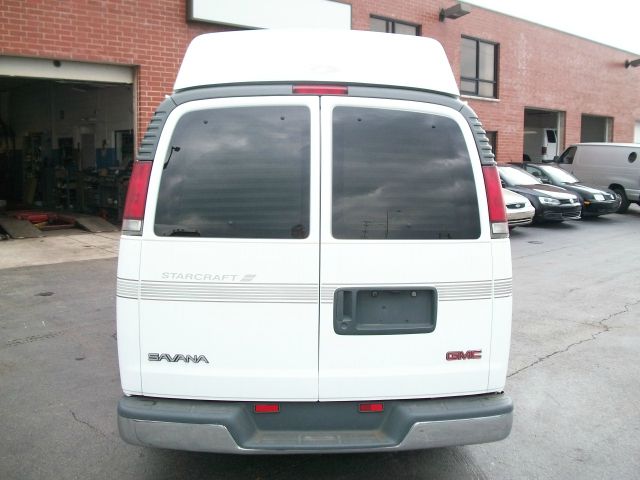 GMC Savana 2002 photo 15