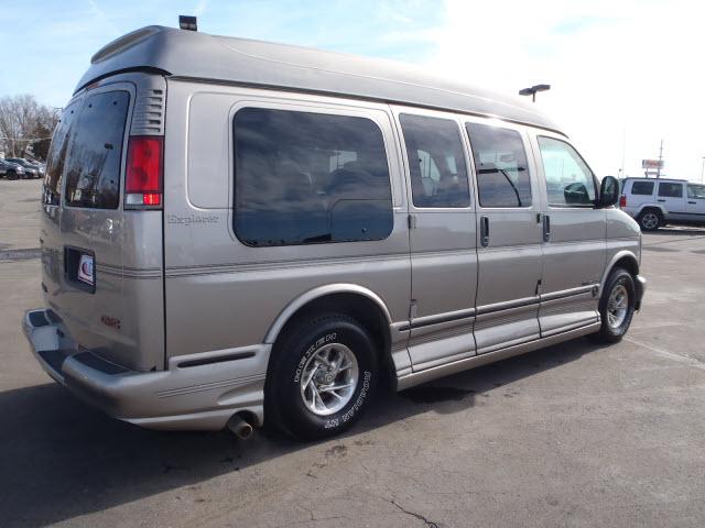 GMC Savana 2002 photo 3