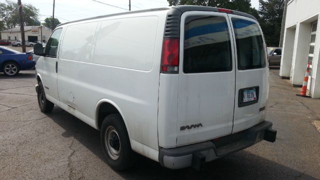 GMC Savana 2002 photo 4