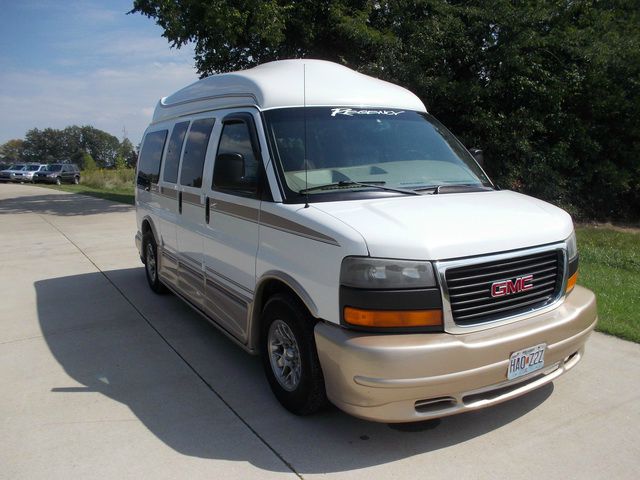 GMC Savana 2003 photo 3