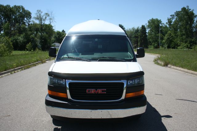 GMC Savana 2003 photo 27