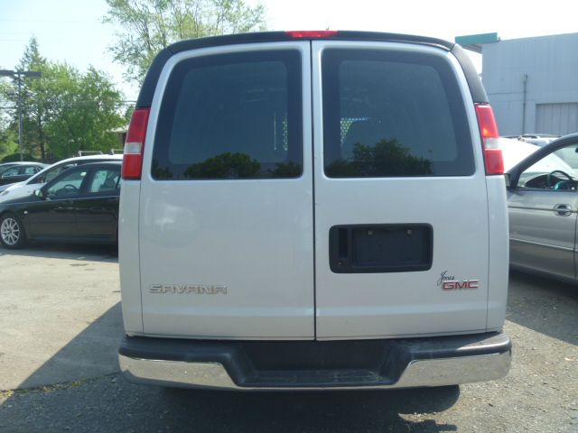 GMC Savana 2003 photo 4