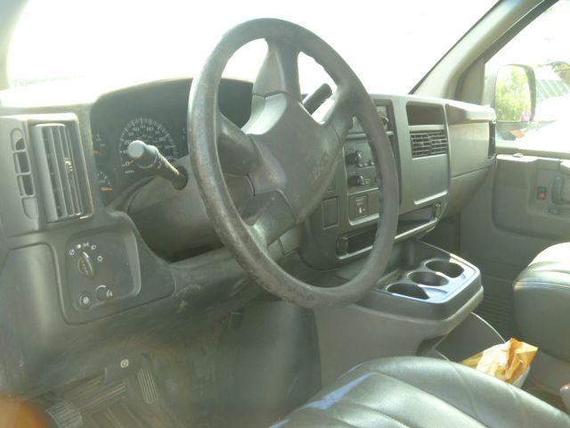 GMC Savana 2003 photo 5