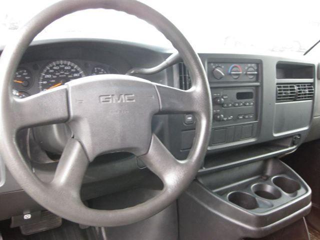 GMC Savana 2004 photo 5