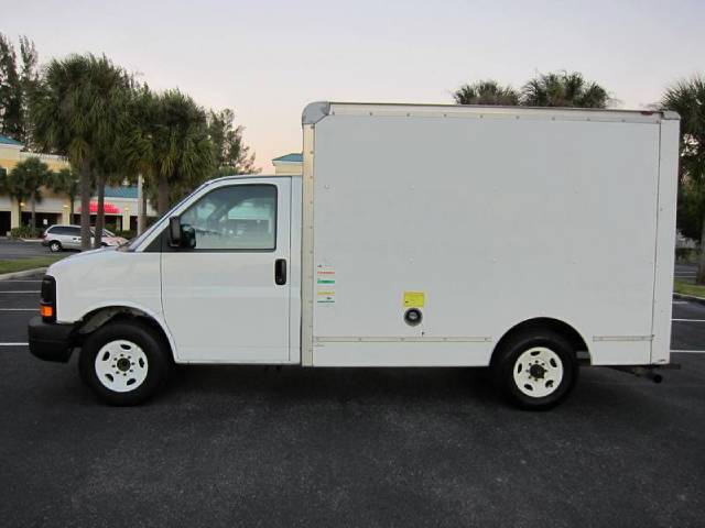 GMC Savana 2004 photo 4