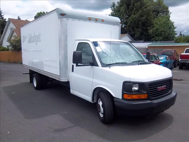 GMC Savana 2004 photo 3