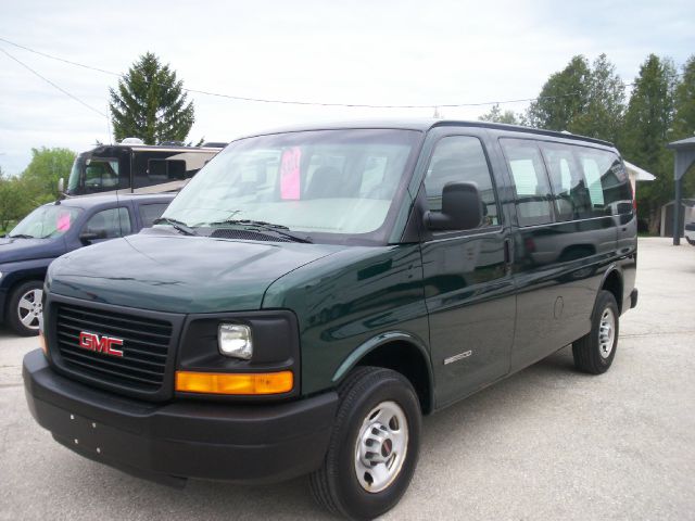 GMC Savana 2004 photo 4