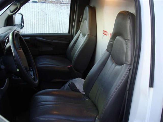 GMC Savana 2004 photo 5