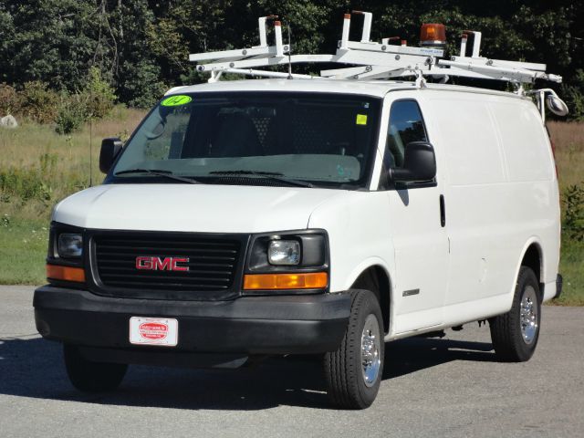 GMC Savana 2004 photo 4