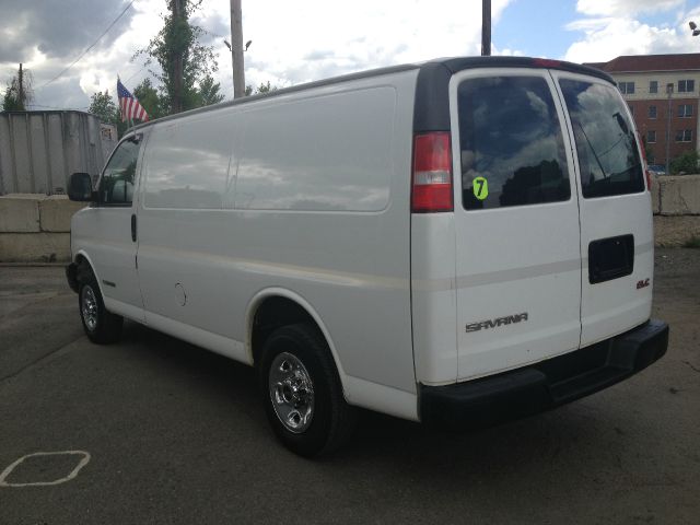 GMC Savana 2004 photo 4