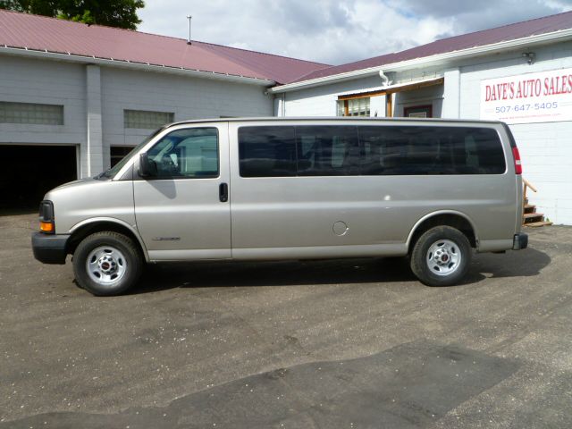 GMC Savana 2004 photo 8