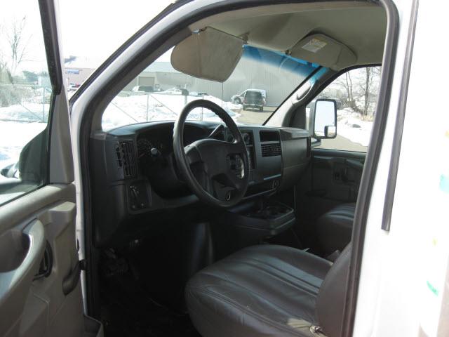 GMC Savana 2004 photo 4