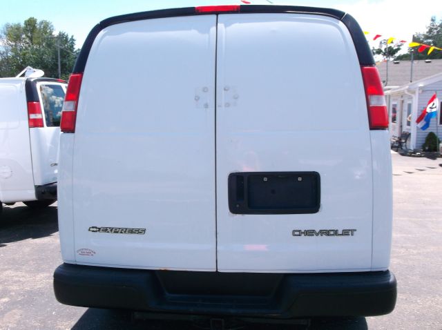 GMC Savana 2005 photo 4