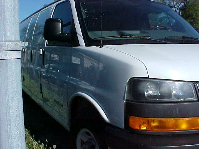 GMC Savana 2005 photo 1