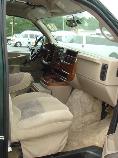 GMC Savana 2005 photo 3