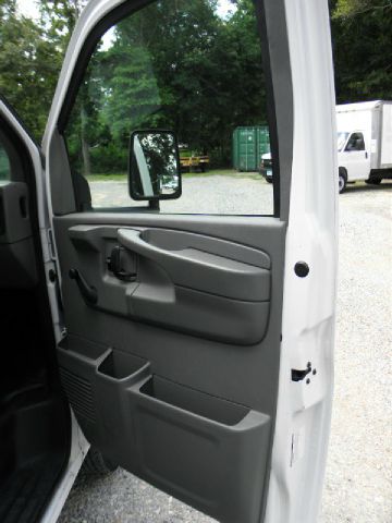 GMC Savana 2005 photo 6