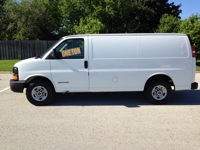 GMC Savana 2005 photo 16