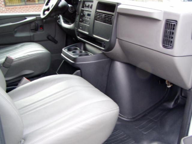 GMC Savana 2005 photo 5