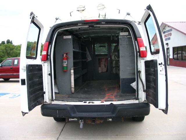 GMC Savana 2005 photo 1