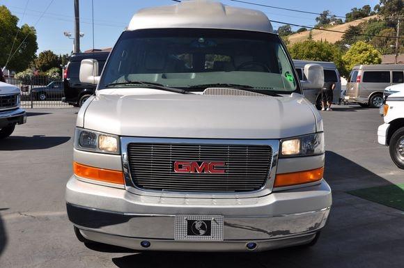 GMC Savana 2005 photo 1