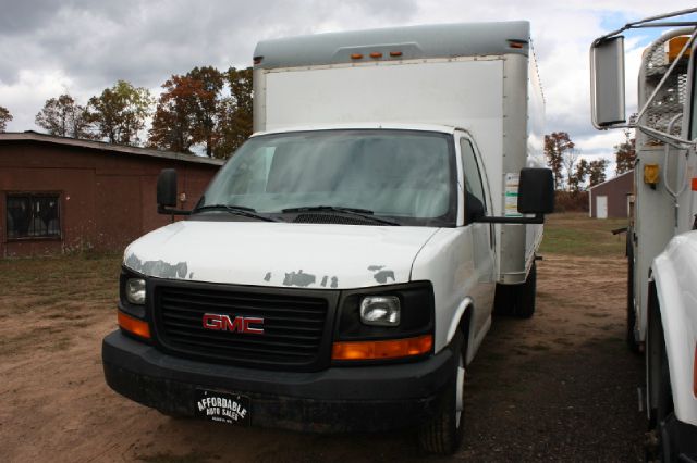 GMC Savana 2005 photo 1