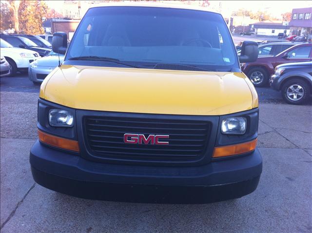 GMC Savana 2005 photo 1