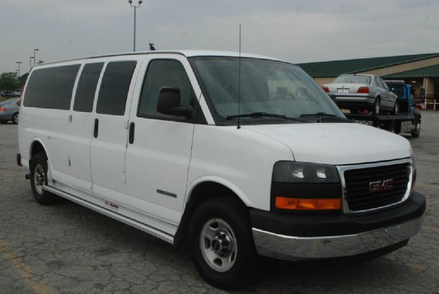 GMC Savana 2006 photo 3