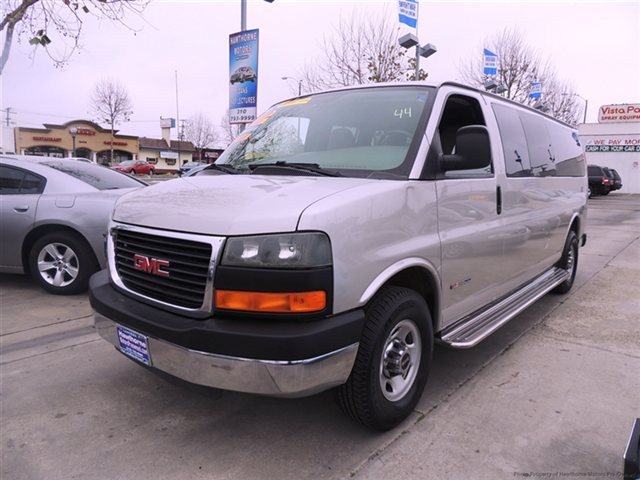 GMC Savana 2006 photo 1