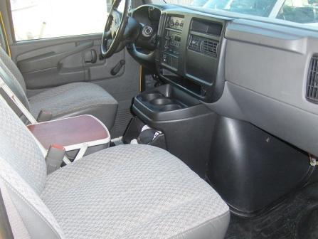 GMC Savana 2006 photo 2