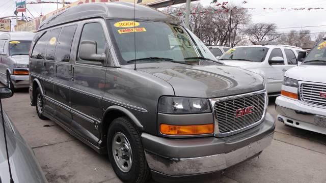 GMC Savana 4X4 SR5 TRD Passenger Van