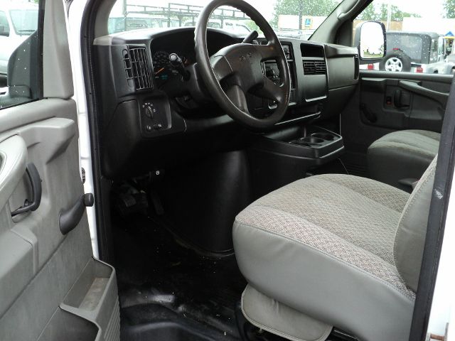 GMC Savana 2006 photo 1