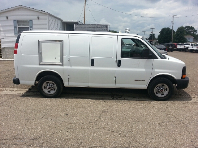 GMC Savana 2006 photo 1