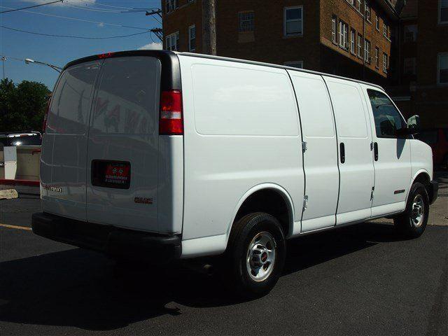 GMC Savana 2006 photo 1